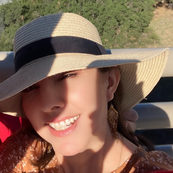 Meet your Posher, Posh - Picture 1 of 2